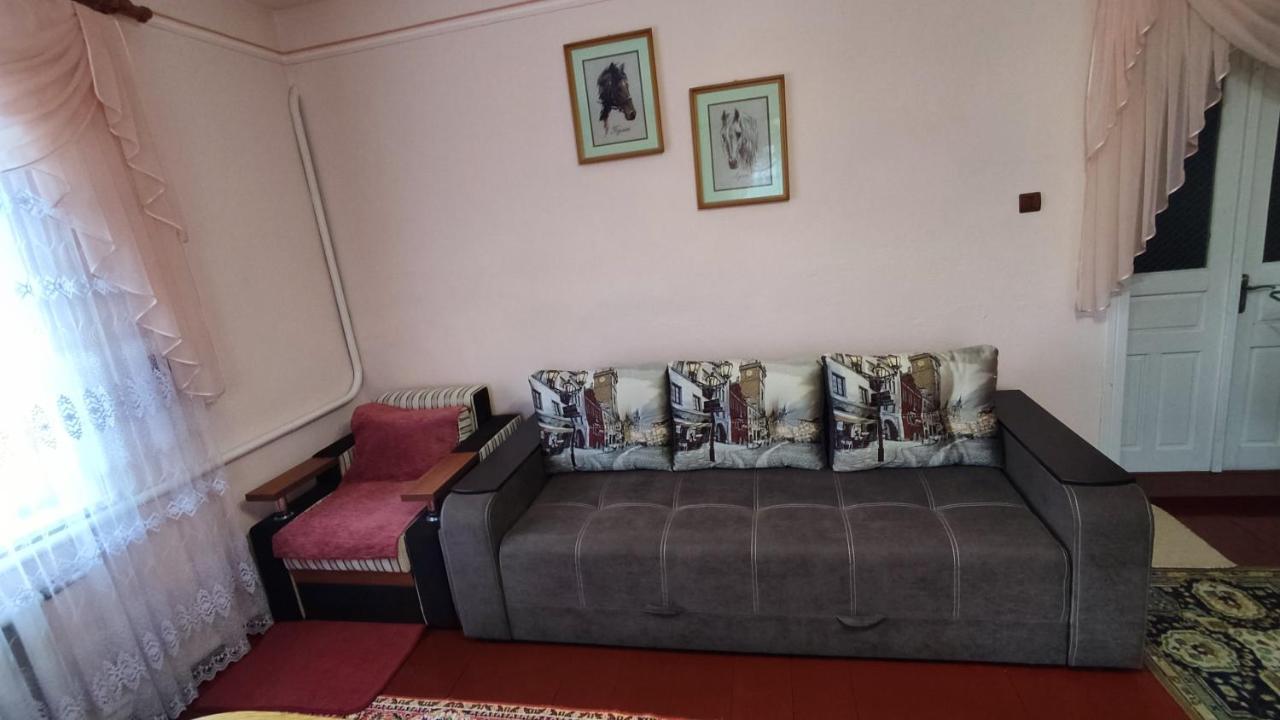 Bat'Kivska Hata Stari Kuty Buitenkant foto